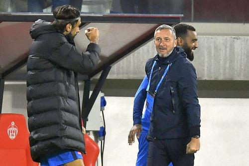 Reacția lui Mihai Stoica după atacul lui Andrea Compagno // FOTO: Imago