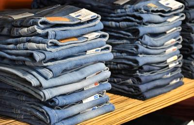 Ghidul Complet pentru Alegerea Pantalonilor de Bărbați