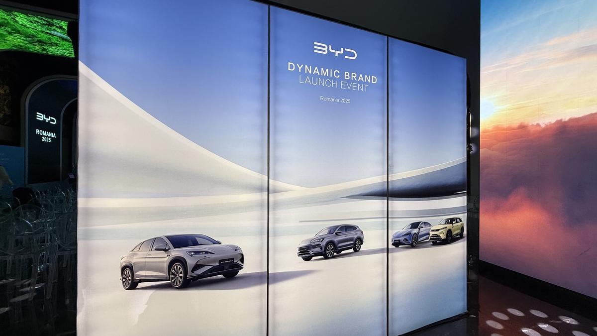 Liderul mondial în producția de automobile electrice s-a lansat oficial în România: două modele prin care vor să ia cu asalt piața auto internă