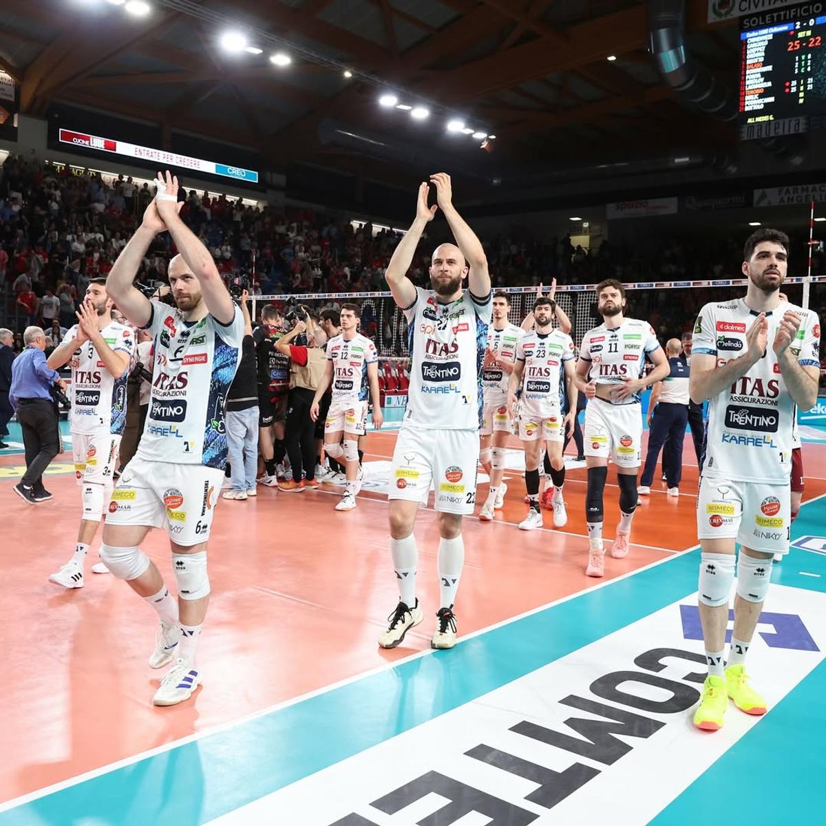 Bela Bartha, campion al Italiei la volei, alături de Trentino! Imagini senzaționale cu jucătorul naționalei, bărbierit de MVP-ul finalei