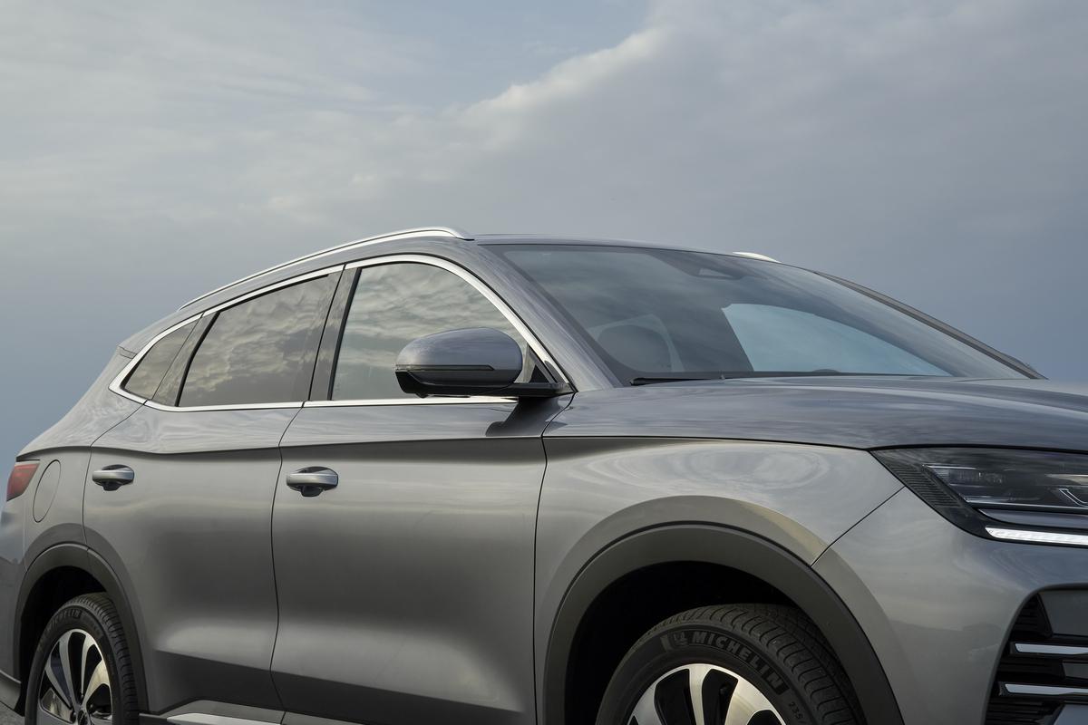 Istorie în Europa: Tesla, depășită pentru prima dată la vânzările de mașini electrice! Cine este noua regină din piața auto