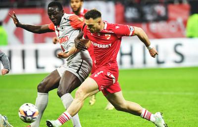 Pe cine „dă afară” Dennis Politic de la FCSB: 3 fotbaliști sacrificați?