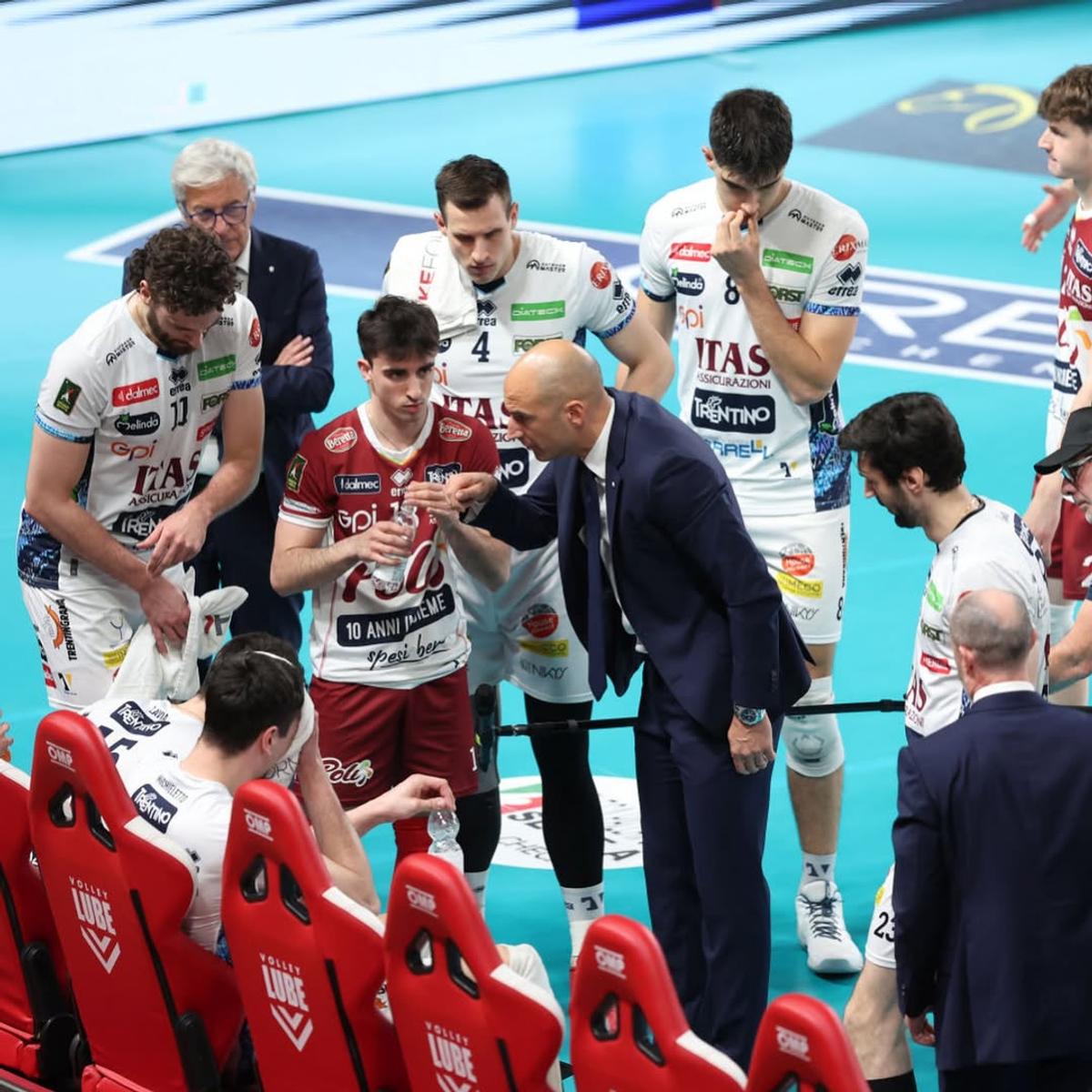 Bela Bartha, campion al Italiei la volei, alături de Trentino! Imagini senzaționale cu jucătorul naționalei, bărbierit de MVP-ul finalei
