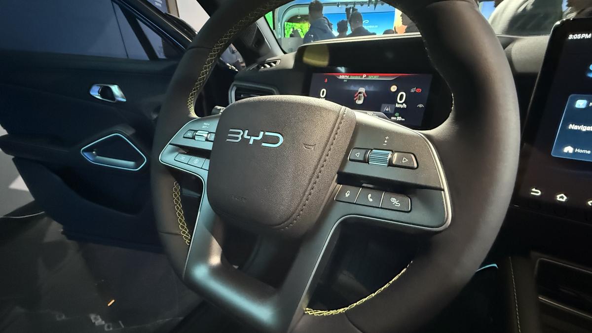 Liderul mondial în producția de automobile electrice s-a lansat oficial în România: două modele prin care vor să ia cu asalt piața auto internă