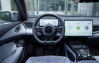 Liderul mondial în producția de automobile electrice s-a lansat oficial în România: două modele prin care vor să ia cu asalt piața auto internă