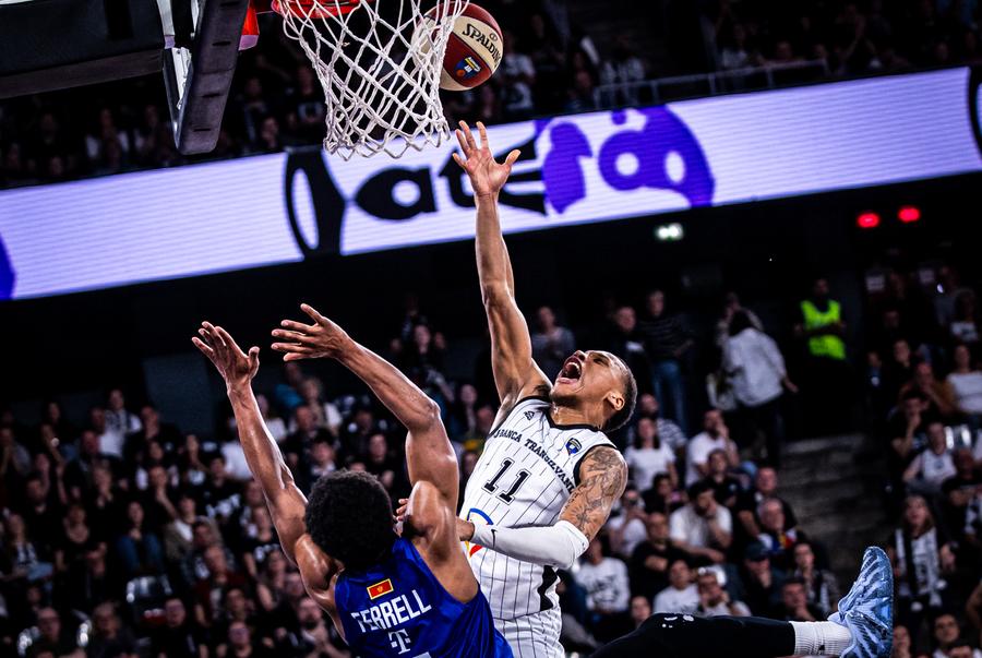 Daron Russell, în confruntarea cu Buducnost/Foto: aba-liga.com U-BT Cluj-Napoca obține o victorie uriașă în BTarena și visează în continuare la semifinalele Ligii Adriatice