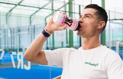 Herbalife și Cristiano Ronaldo aduc nutriția pentru performanță în rutina zilnică a oamenilor prin campania „Fuel Like Ronaldo”