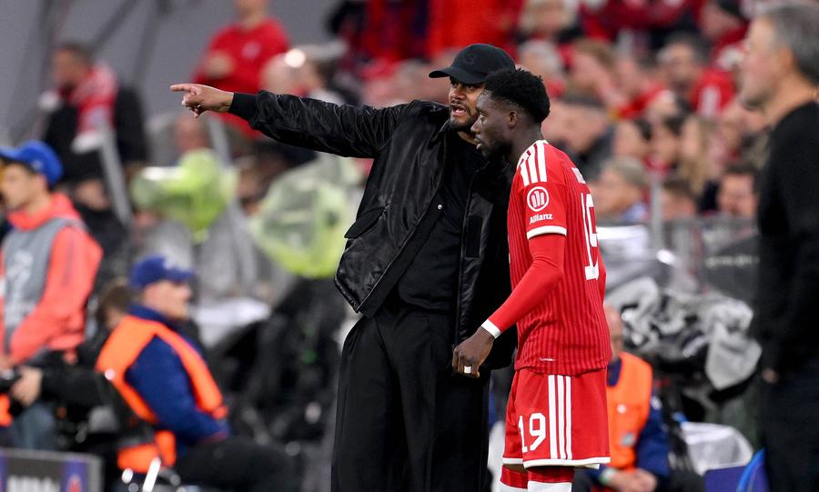 Vincent Kompany și Alphonso Davies Bayern Munchen confirmă accidentarea lui Alphonso Davies » Participarea la Mondial este sub semnul întrebării