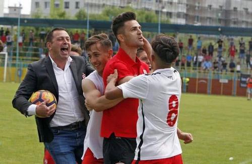 Gabriel Răduță (stânga) nu este mulțumit de condițiile pe care le are Dinamo