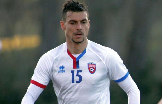 Jucătorul dorit de Rapid a semnat cu o echipă de play-off! Durata contractului