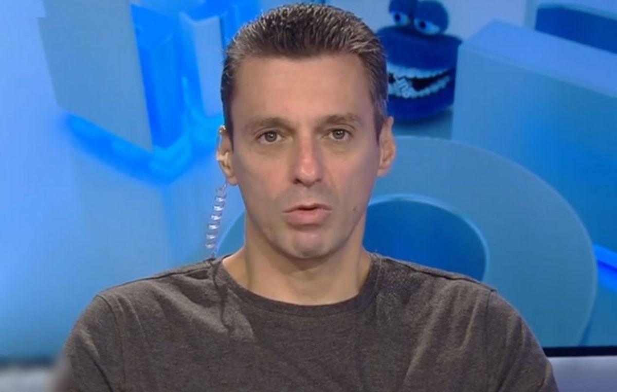 „Ce, e Uniunea Sovietică?!” » Mircea Badea, discurs de susținere pentru Nedelcearu și Stanciu: „Jucătorii sunt bipezi, ce să facă în genunchi pe stadion?”