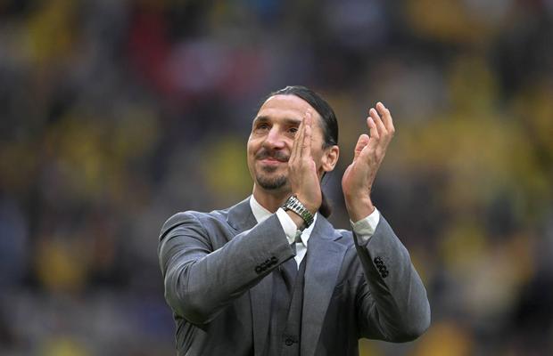 Zlatan Ibrahimovic a fost aclamat de un stadion întreg după Suedia - Serbia » Golgheterul naționalei, copleșit de emoții