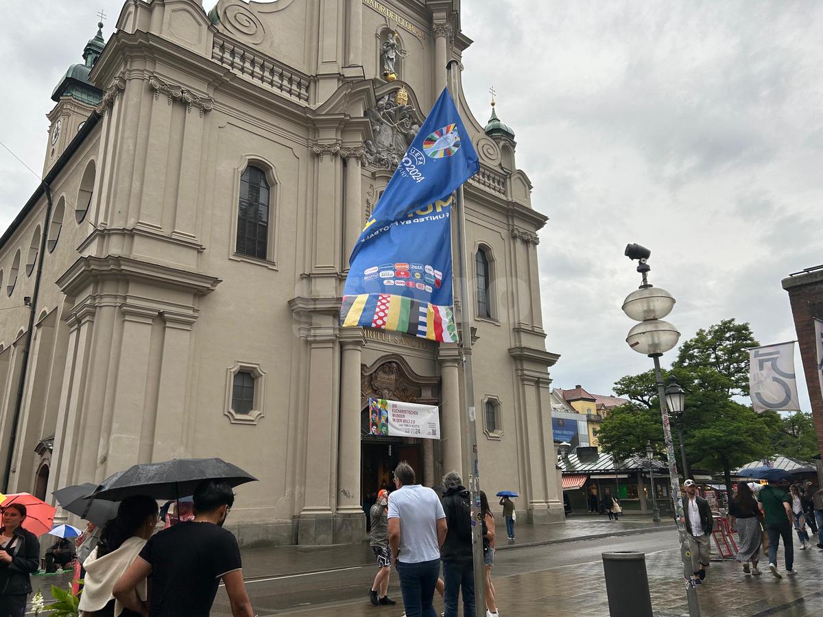 Munchen cântă și dansează: corespondență cu 6 zile înaintea startului EURO