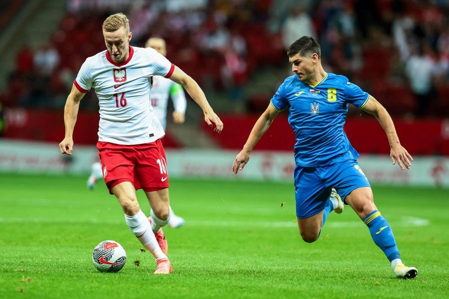 Ruslan Malinovski, în Polonia - Ucraina/ foto Imago Images Ucrainenii își fac praf naționala, înainte de meciul cu România: „Ce circ!”