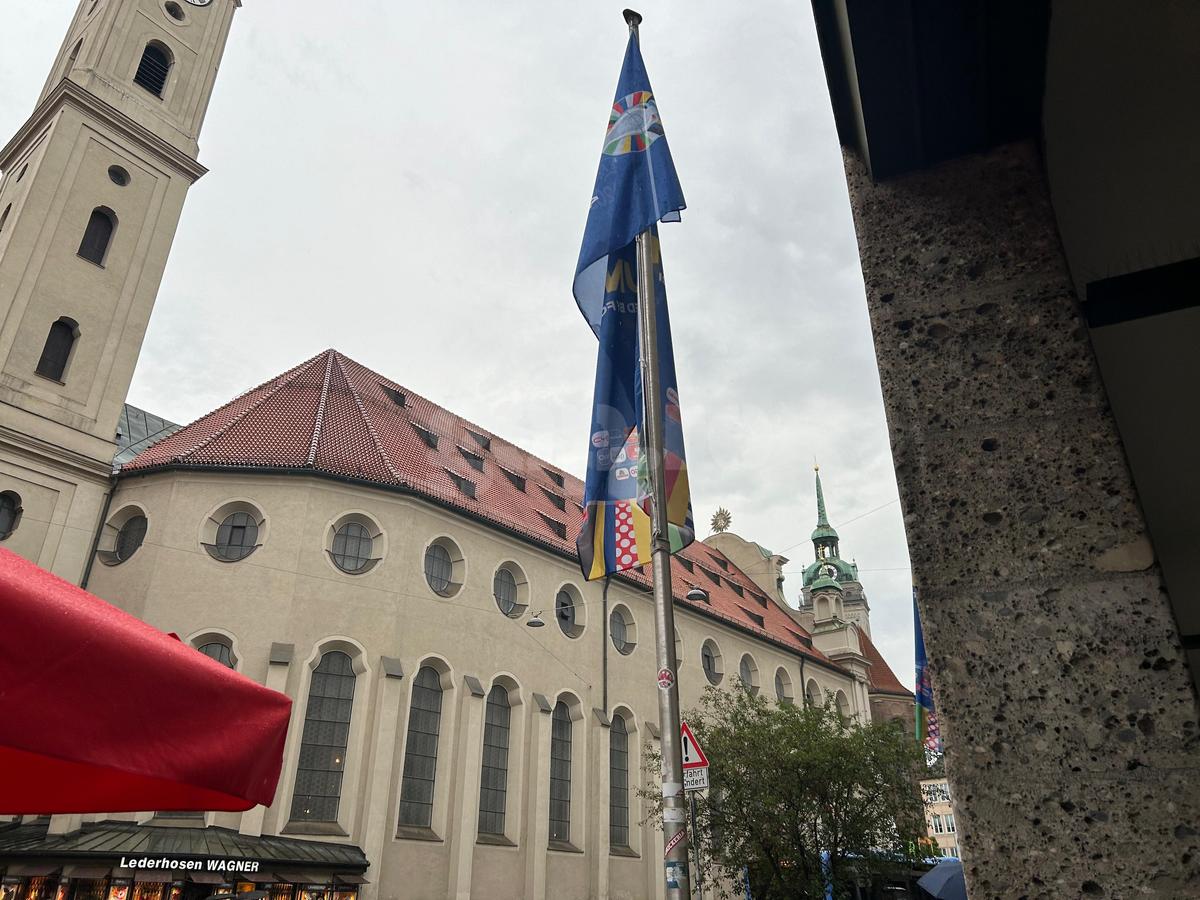 Munchen cântă și dansează » Primele impresii din „capitala fotbalului”, printre picături: Euro în plan secund, orașul serbează frenetic a 866-a aniversare