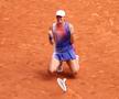 Bucuria Igăi Swiatek după câștigarea celui de-al patrulea trofeu la Roland Garros FOTO Guliver/Gettyimages