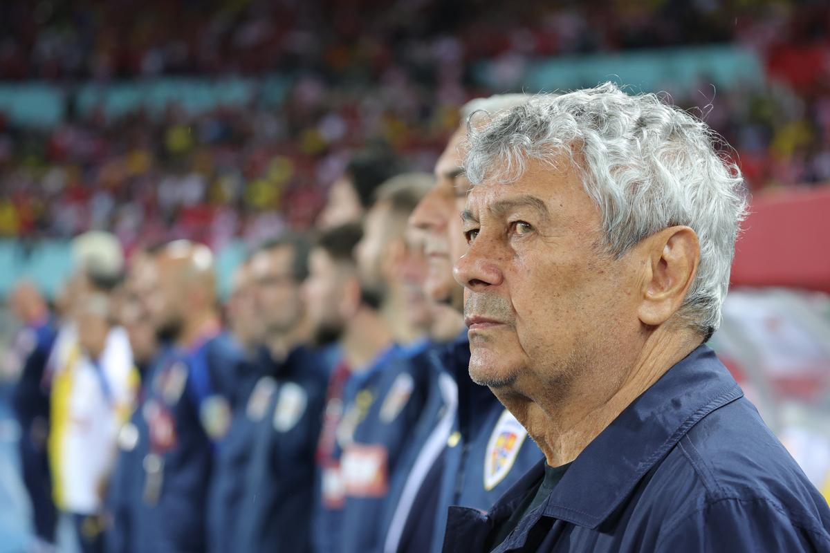 Mircea Lucescu, la meciul Austria - România 2-1