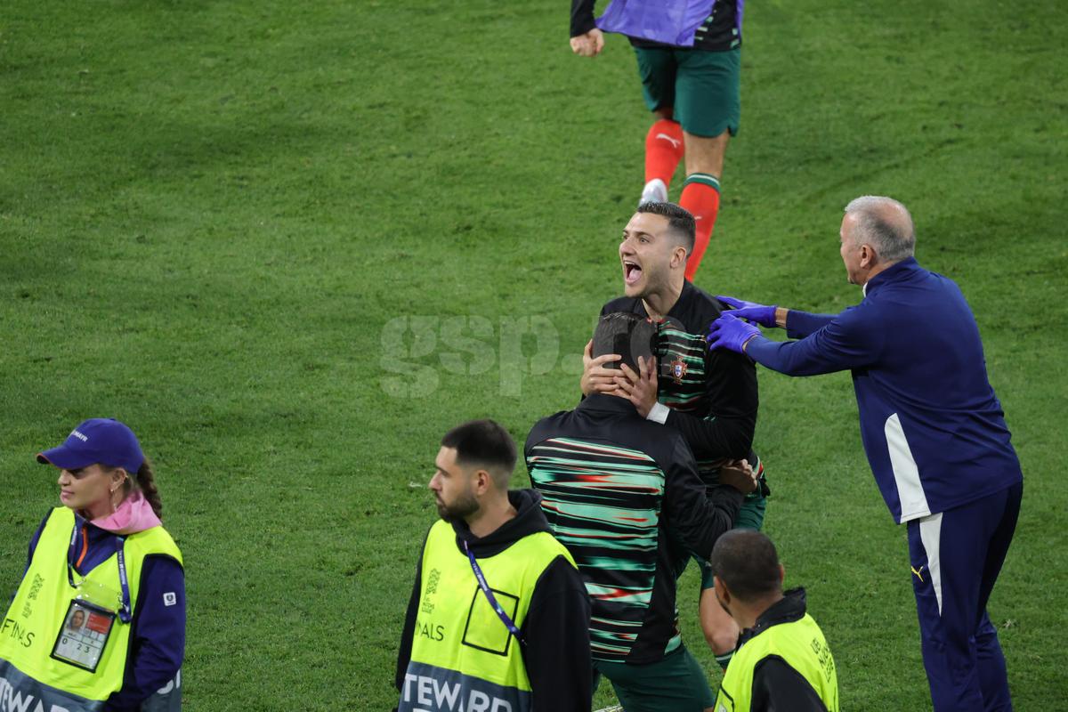 IMAGINI MEMORABILE cu Cristiano Ronaldo surprinse de fotoreporterul GSP. Cum a trăit loviturile de departajare starul portughez