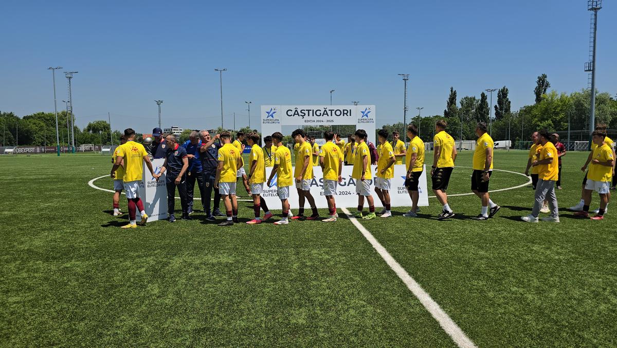 Dan Șucu, la meciul dintre Rapid U16 și U Cluj U16
