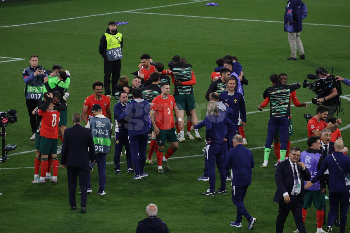 IMAGINI MEMORABILE cu Cristiano Ronaldo surprinse de fotoreporterul GSP. Cum a trăit loviturile de departajare starul portughez
