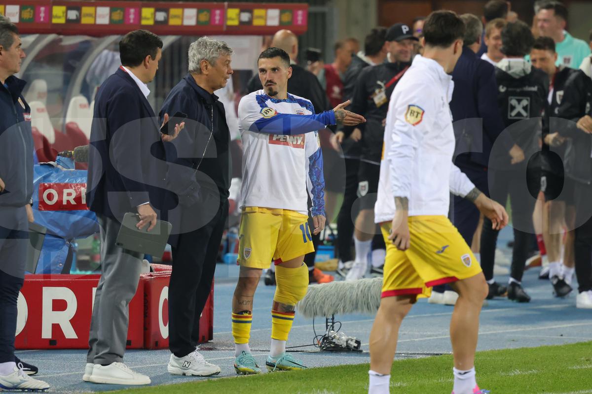 Mircea Lucescu, la meciul Austria - România 2-1