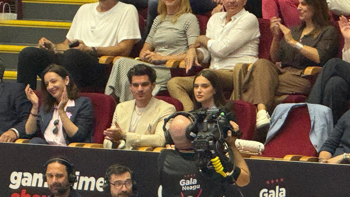 Sala Polivalentă, înțesată de vedete la Gala Neagu » Ianis Hagi și Sorana Cîrstea și-au făcut apariția