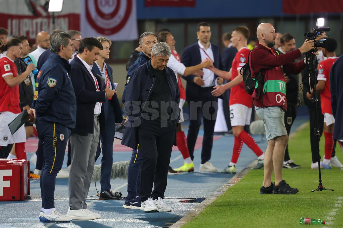 Mircea Lucescu, la meciul Austria - România 2-1