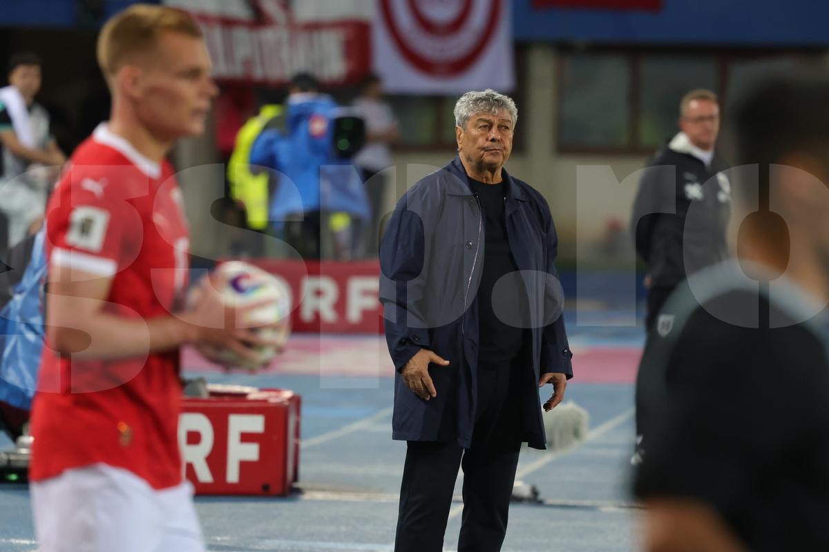 Mircea Lucescu, la meciul Austria - România 2-1