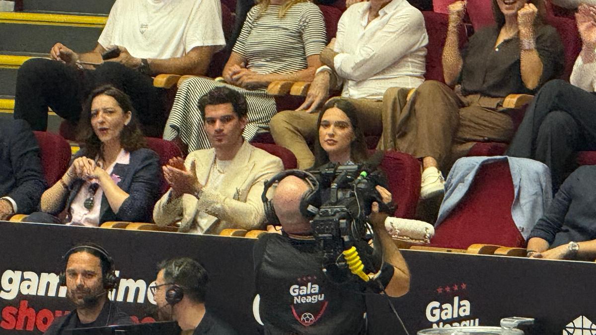 Vedetele prezente la meciul de retragere al Cristinei Neagu