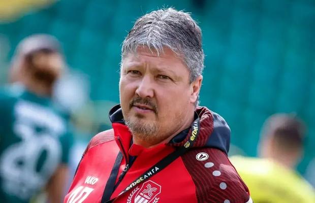 Fostul selecționer a învins cancerul de două ori și revine neașteptat în fotbal