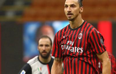 MILAN - JUVENTUS 4-2. Cum a vrut Cristiano Ronaldo să-l intimideze pe Ibrahimovic » Zlatan nu s-a lăsat mai prejos