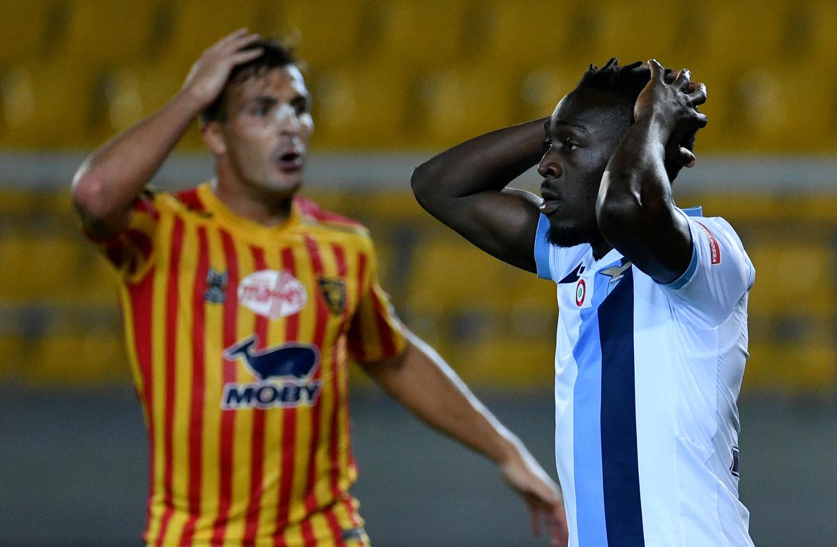 LECCE - LAZIO 2-1. Lazio e psihic la pământ în Serie A! Patric și-a mușcat adversarul » Ștefan Radu, dezastru!