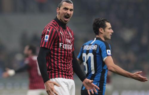 Mai mult ca sigur AC Milan și Inter vor apărea sub alt nume în PES 2021.