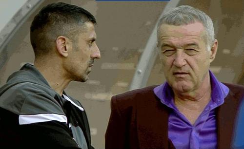 Gigi Becali și Ionel Dănciulescu au discutat pe gazonul Arenei Naționele. 
Captură DigiSport