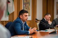 Eduard Novak, dialog în direct cu Cătălin Țepelin despre ordinul care a bulversat sportul » Ministrul e deschis la negocieri: „E 100% legal, dar da, e cam din scurt pentru fotbal”