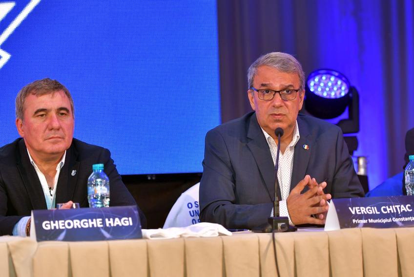 Vergil Chițac și Gică Hagi, în momentul fuzionării din 2021 / FOTO: Cristi Preda (GSP)