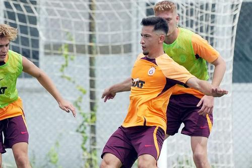 Olimpiu Moruțan face parte din efectivul lui Galatasaray. Foto: Facebook