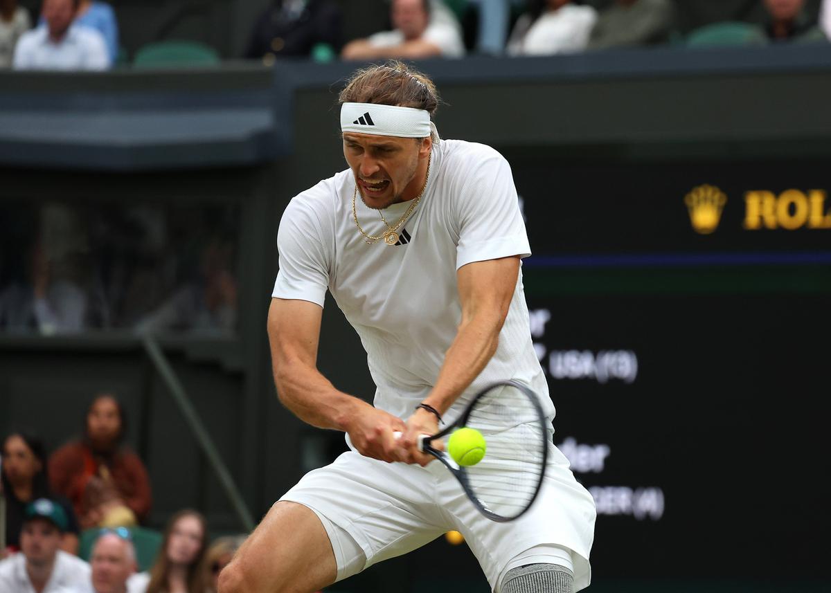 Revenire de senzație la Wimbledon: a fost condus cu 2-0 la seturi, dar a reușit marea surpriză și va juca în „sferturi”