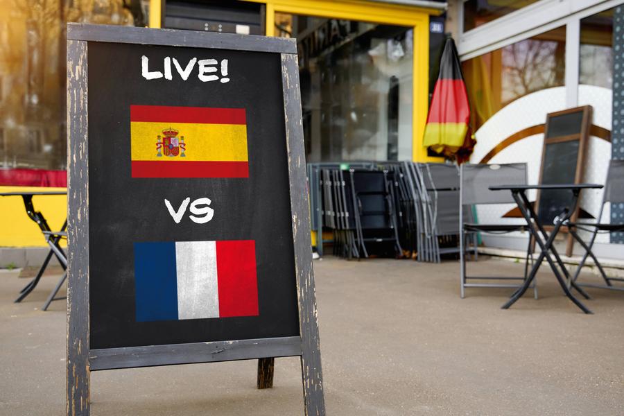 Spania - Franța (semifinalele Euro 2024) se joacă marți, de la 22:00 Spania sau Franța? Alexandru Barbu și Oana Dușmănescu, fără diplomație: „Nu v-ați săturat de o națională chinuitoare, fără gol din acțiune?!” vs „Griezmann sau Dembele sunt și treziți din somn peste tot ce are Spania”