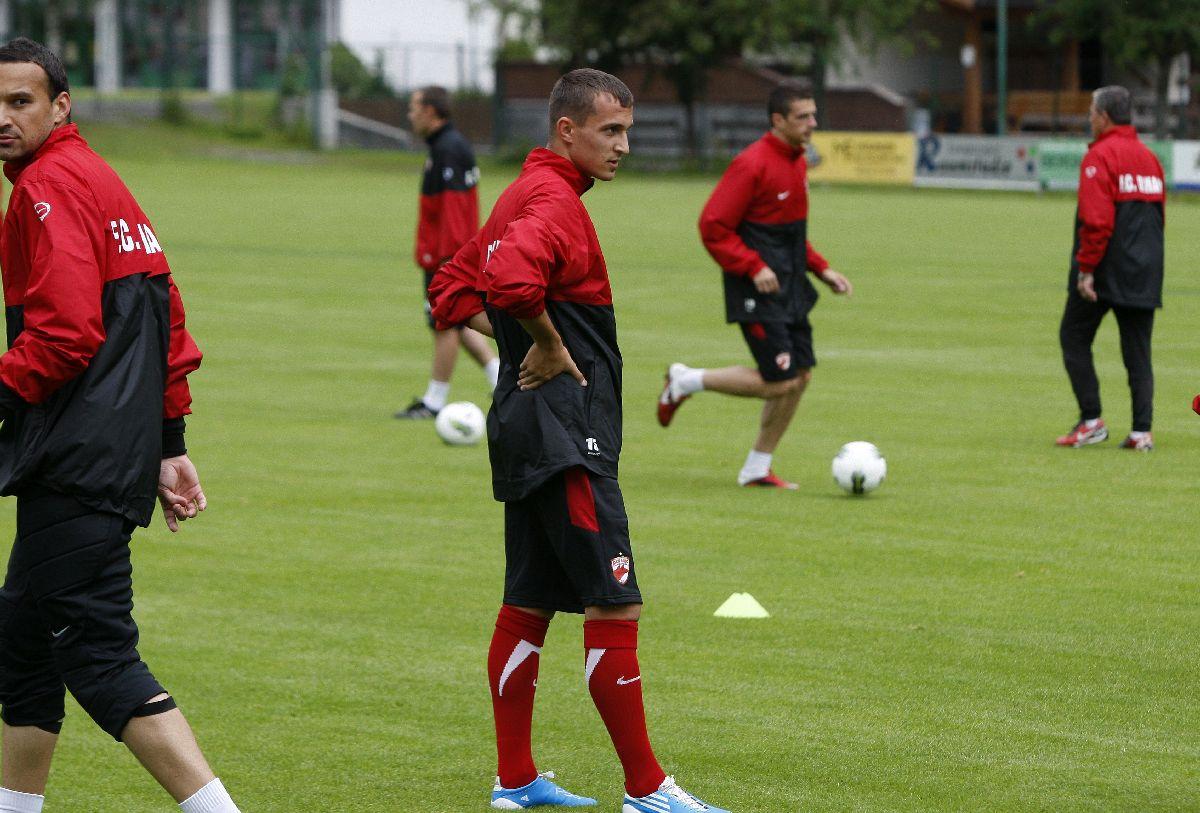 Ce destin! Acum 13 ani, debuta pentru Dinamo în Europa League » Azi, face spectacol la minifotbal. Ce îi prevestise fostul antrenor al „câinilor”