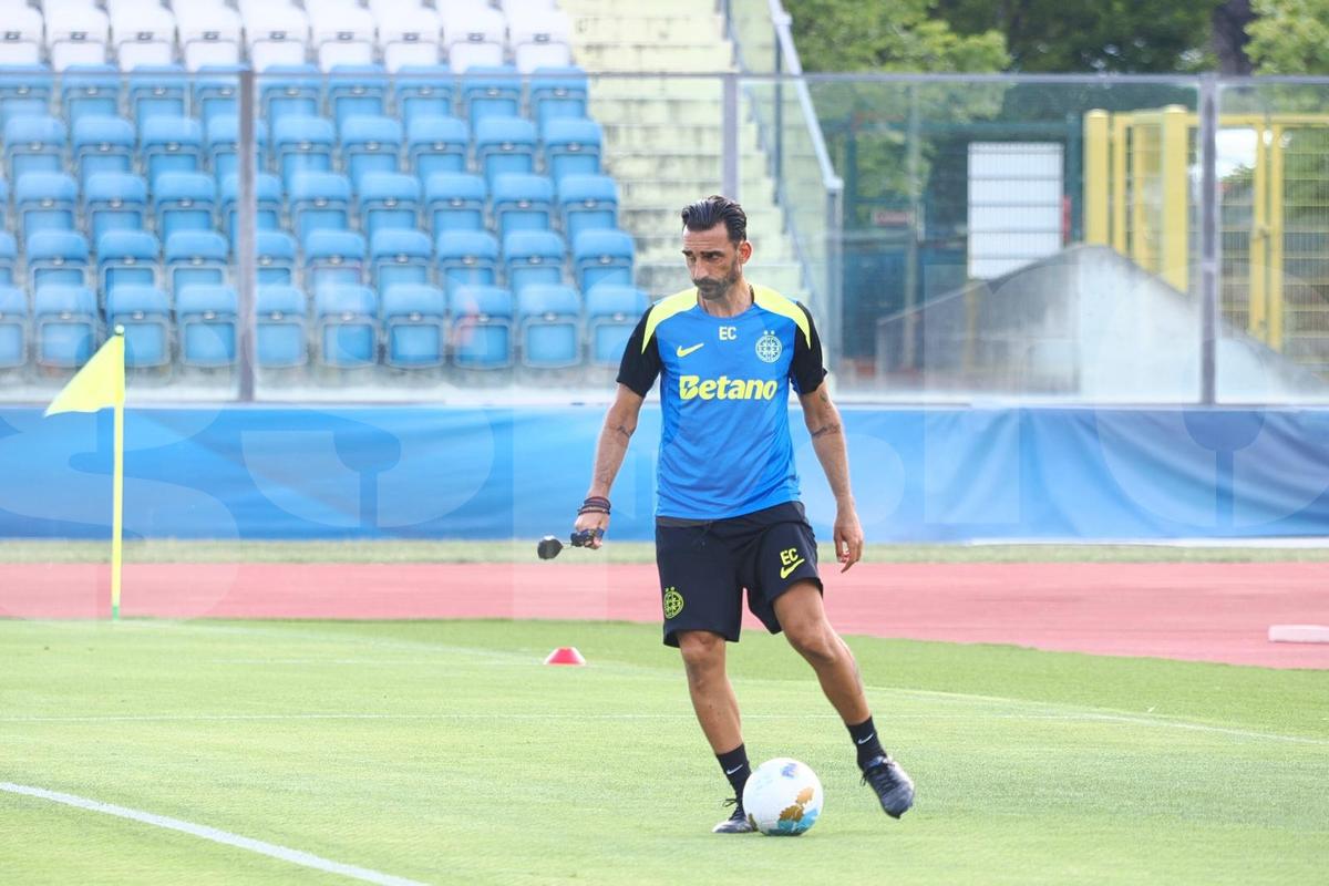 Răzvan Lucescu îl laudă pe antrenorul FCSB: „Acesta este cel mai mare merit al lui” » Comparație între Becali și Charalambous: „Presing știe, că asta știe toată lumea. Dar astea nu le face patronul”