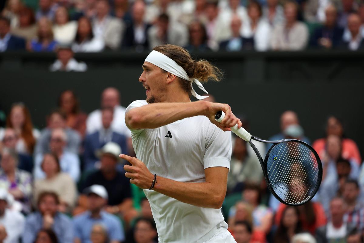 Revenire de senzație la Wimbledon: a fost condus cu 2-0 la seturi, dar a reușit marea surpriză și va juca în „sferturi”