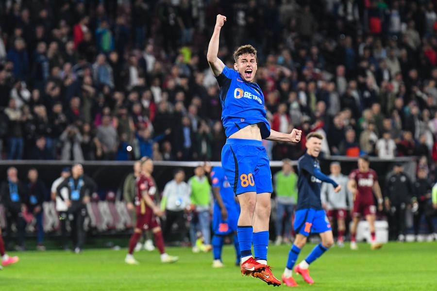Eduard Radaslavescu/ foto Imago Images Mutare neașteptată pe axa FCSB - Farul » Fotbalistul campioanei a luat decizia după criticile lui Gigi Becali