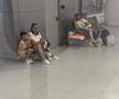 Imaginile de pe aeroportul Otopeni, după ce zborul spre Larnaca a fost amânt ore în șir