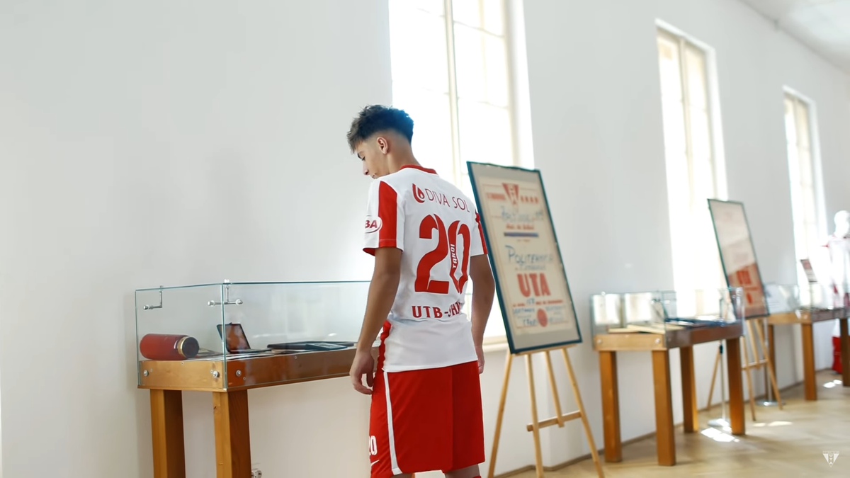 Au schimbat sponsorul tehnic și au cel mai apreciat echipament din Superliga: „În sfârșit! Tricouri de legendă!”