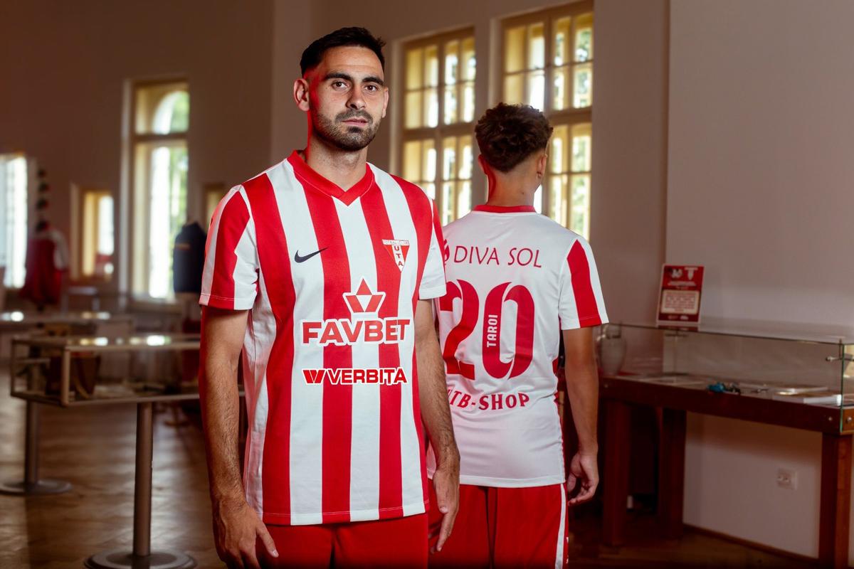 Au schimbat sponsorul tehnic și au cel mai apreciat echipament din Superliga: „În sfârșit! Tricouri de legendă!”