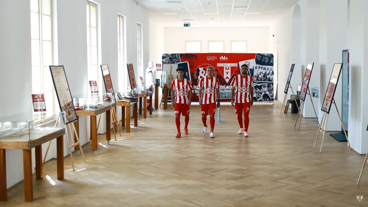 Au schimbat sponsorul tehnic și au cel mai apreciat echipament din Superliga: „În sfârșit! Tricouri de legendă!”