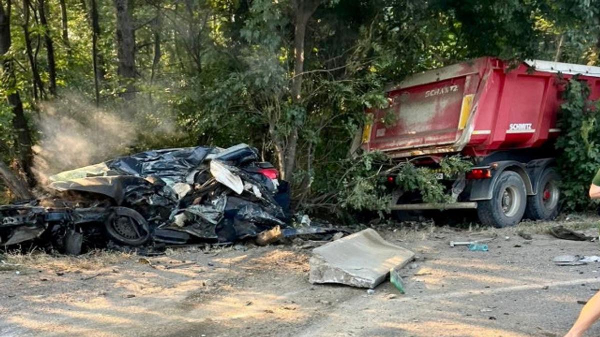 Un jucător din Liga a 5-a a murit după un accident rutier pe Centura Bucureștiului » Imagini cutremurătoare cu mașina după impactul cu un camion