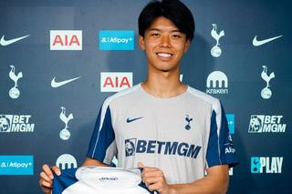 Concurent direct pentru Radu Drăgușin: Tottenham l-a anunțat oficial