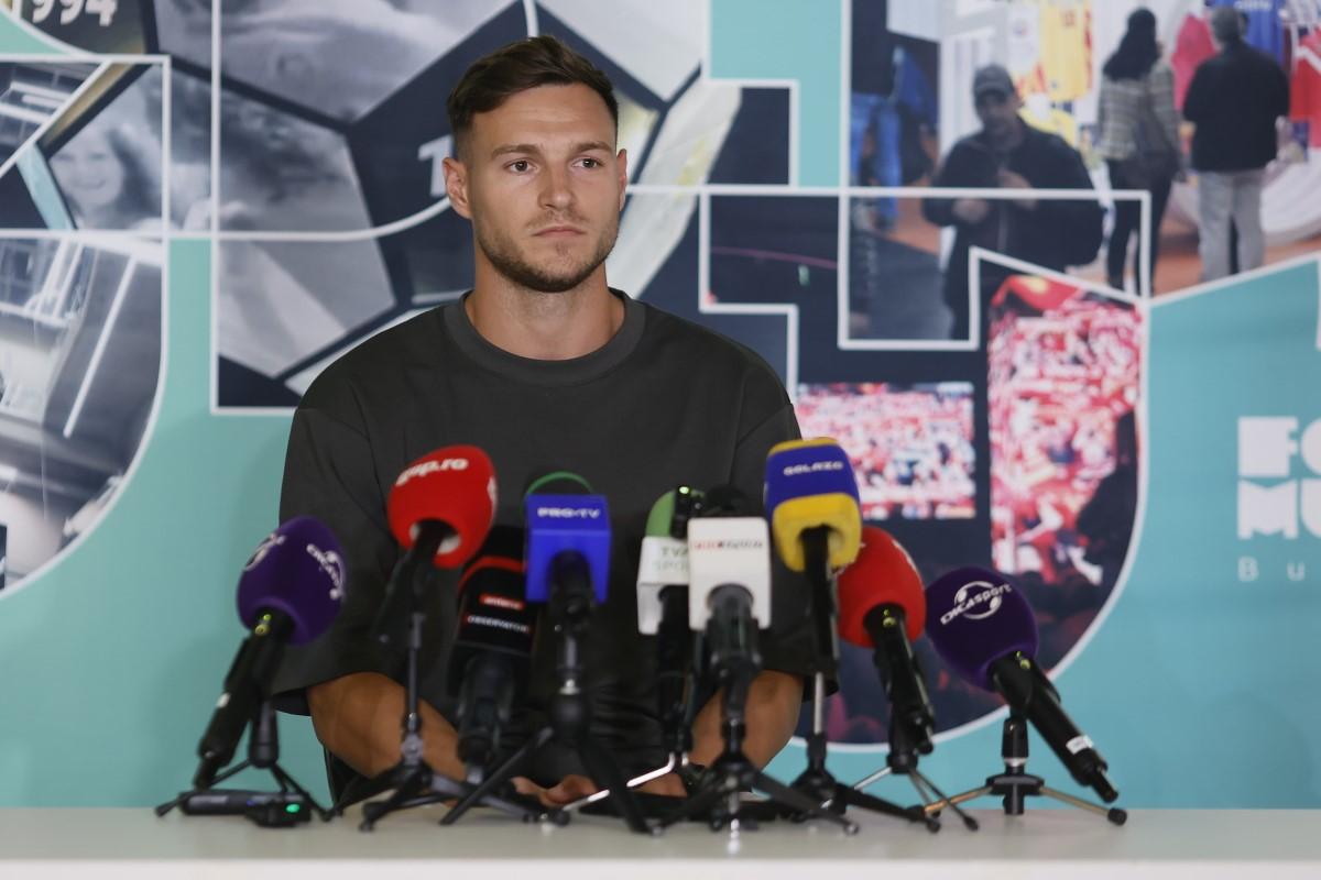 FCSB, conferință de presă și sesiune de autografe la Muzeul Fotbalului